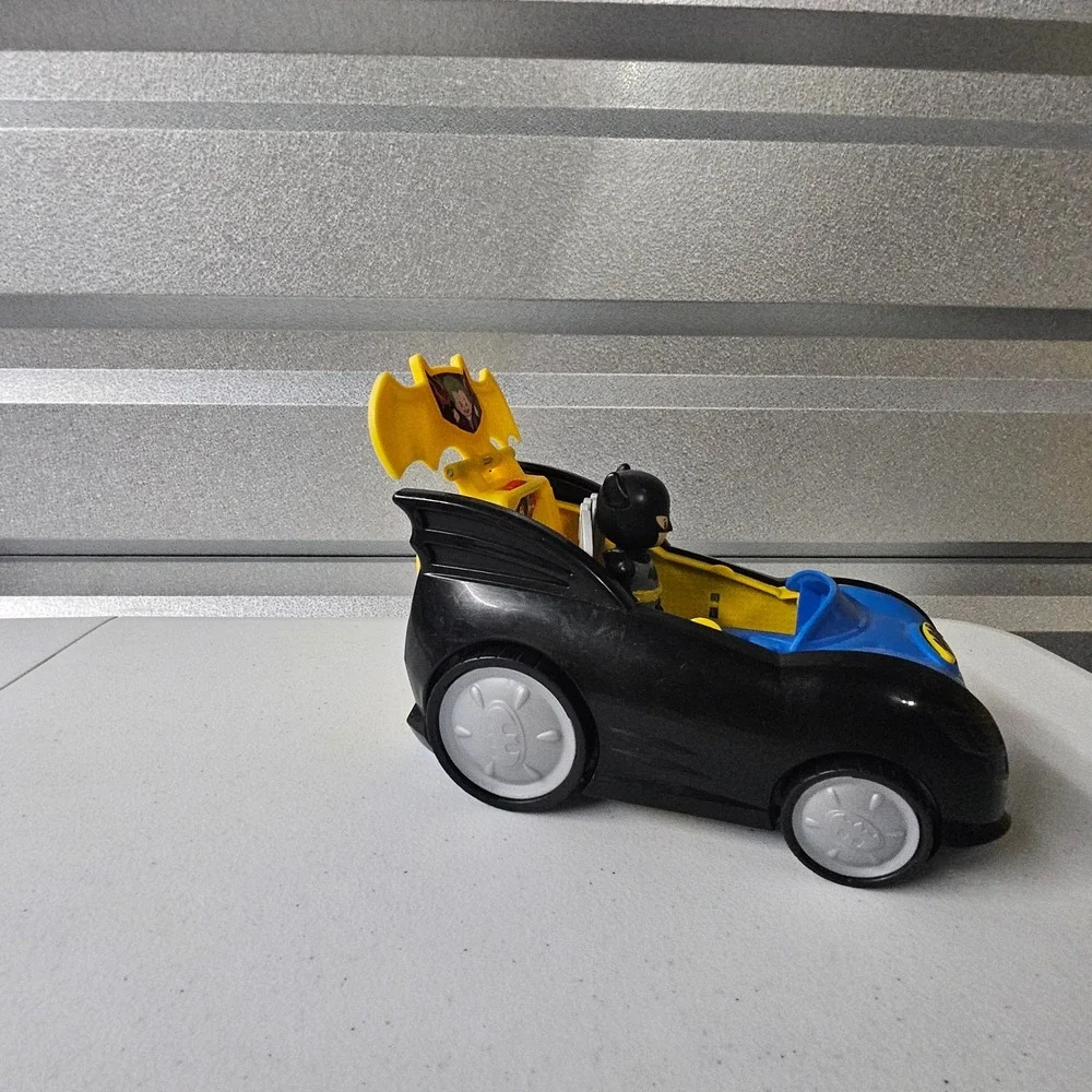 Fisher-Price Little People‎ Batmobile Transforming Playset Batman Car Toy